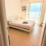 Sonnenterrasse Vom Iseosee Tavernola Bergamasca